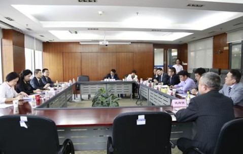 朱虹主任作为市律协考察团成员访问深圳、香港律协