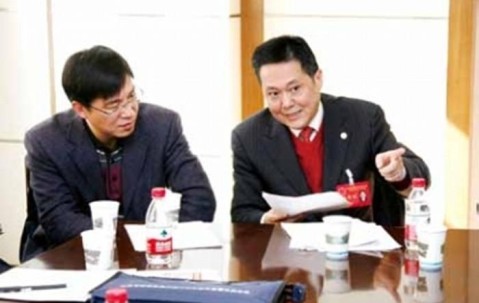 朱虹主任参加区六届人大三次会议