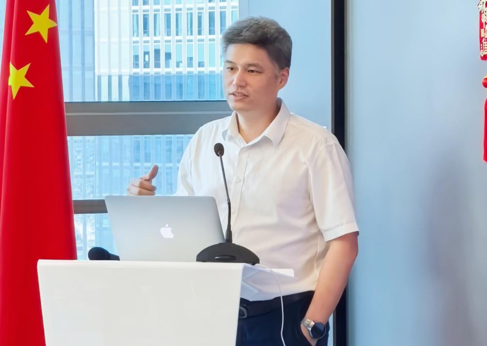 王蓥_副本_副本.jpg 王蓥_副本_副本.jpg