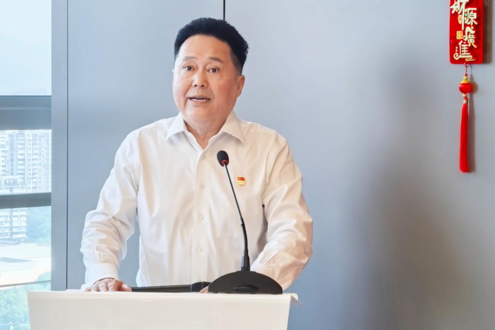 朱虹（任职）副本.jpg