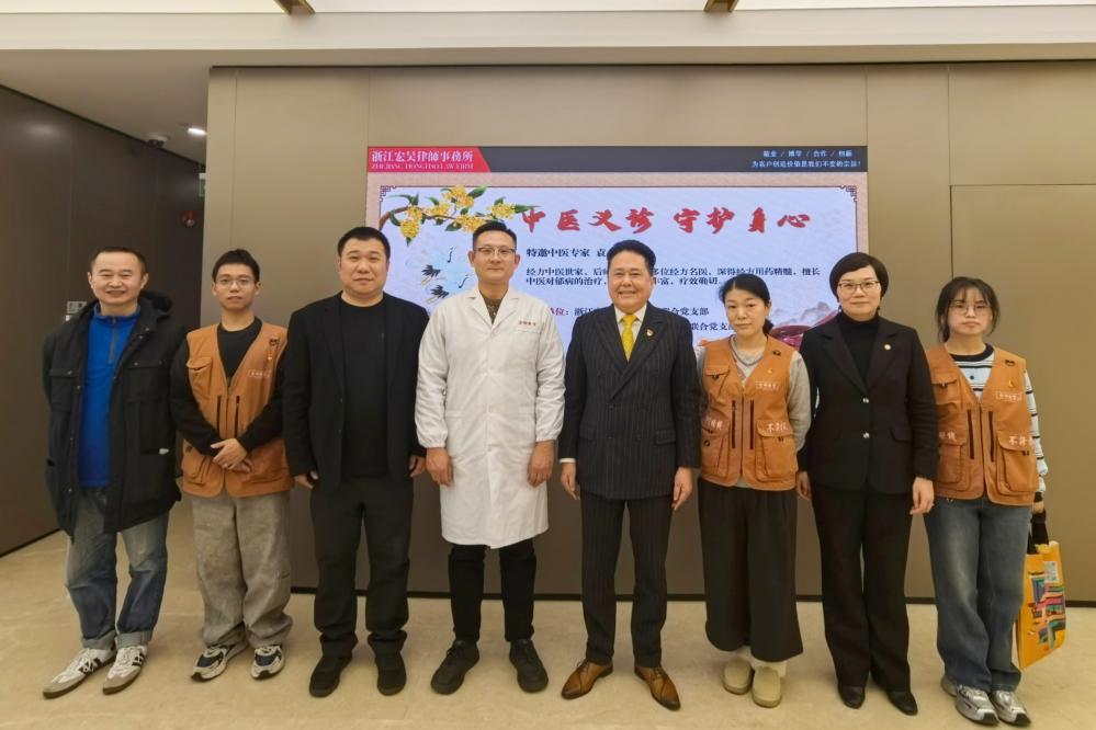 合影_副本_副本.jpg 合影_副本_副本.jpg