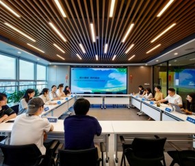 宏昊动态|薪火赓续 青衿逐法——宏昊所举办2026暑期实习欢送会