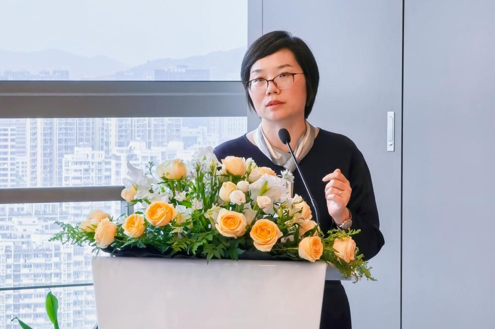 曾清_副本.jpg 曾清_副本.jpg