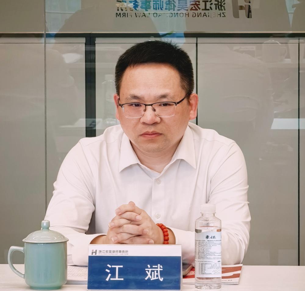 江斌.jpg 江斌.jpg