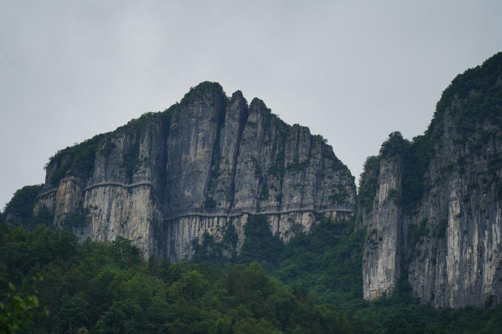 清江蝴蝶岩.jpg 清江蝴蝶岩.jpg